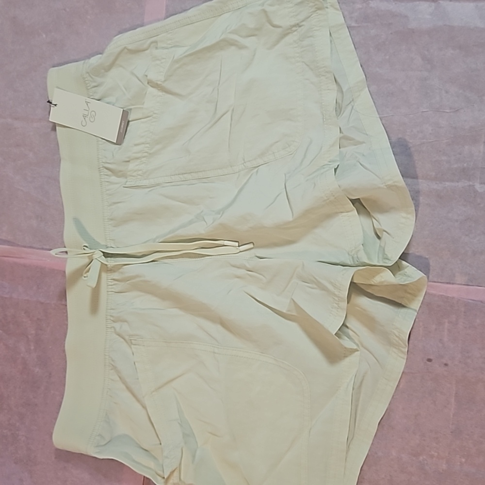 CALIA Women's Crinkle Patch Pocket 4” Shorts: MID RISE: SAGE DUNE: NWT: SIZE XXL